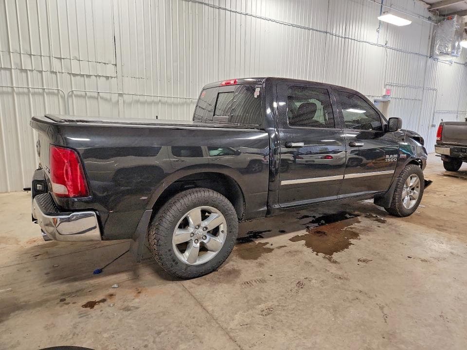 2017 RAM 1500 SLT 3