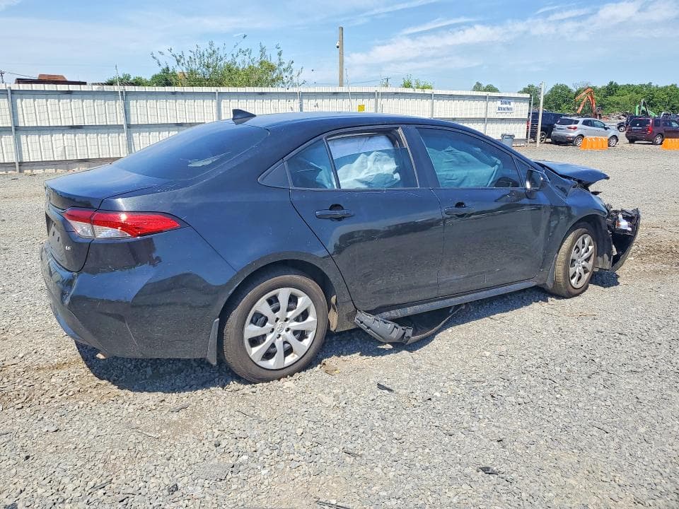 2022 TOYOTA COROLLA LE 3