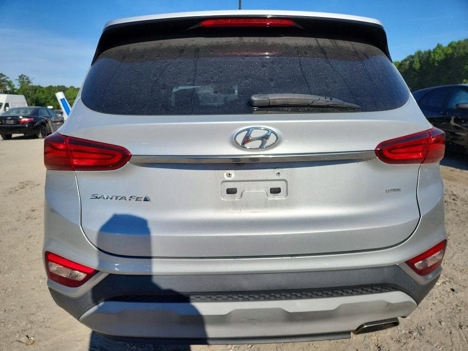 2020 HYUNDAI SANTA FE SE 6