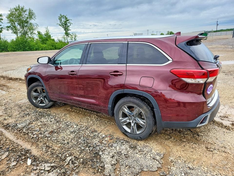 2017 TOYOTA HIGHLANDER LIMITED PLATINUM 2