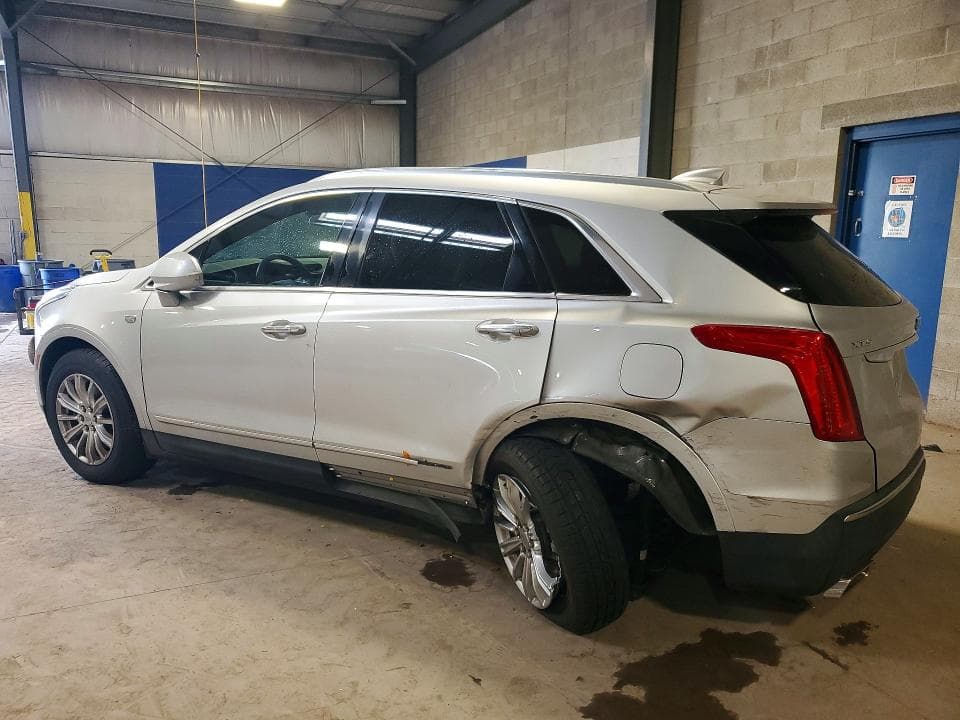 2017 CADILLAC XT5 2