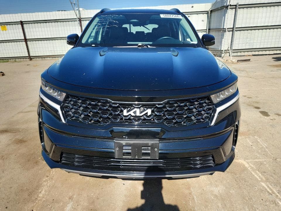 2022 KIA SORENTO S 5