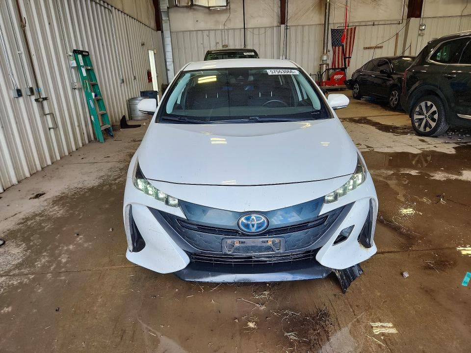 2022 TOYOTA PRIUS PRIME LE 5