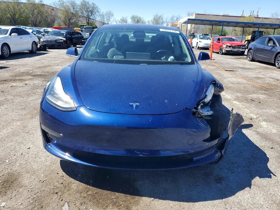 2018 TESLA MODEL 3 5