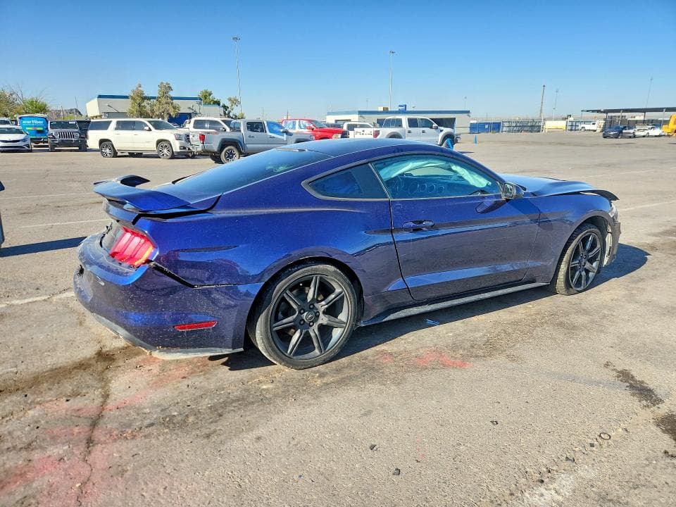 2018 FORD MUSTANG 3