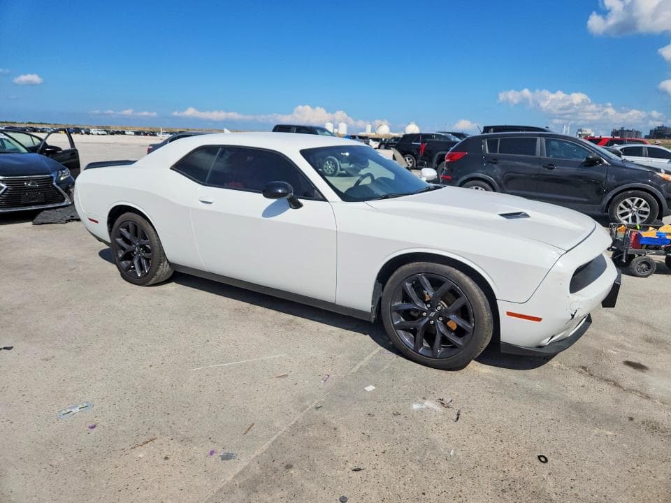 2021 DODGE CHALLENGER SXT 4