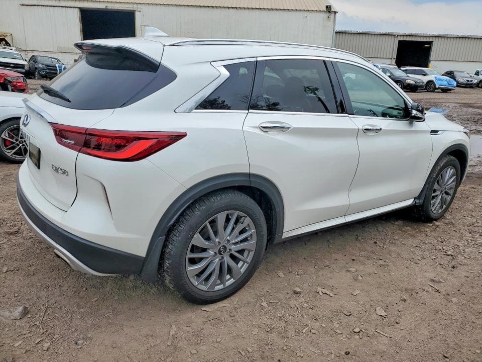 2025 INFINITI QX50 LUXE 3