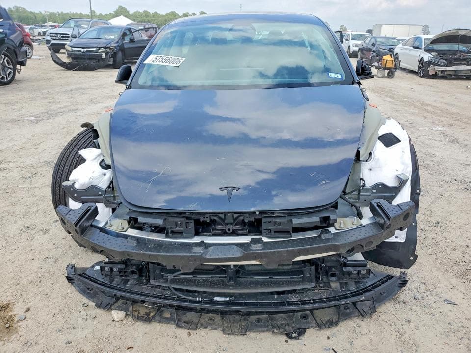 2026 TESLA MODEL 3 5
