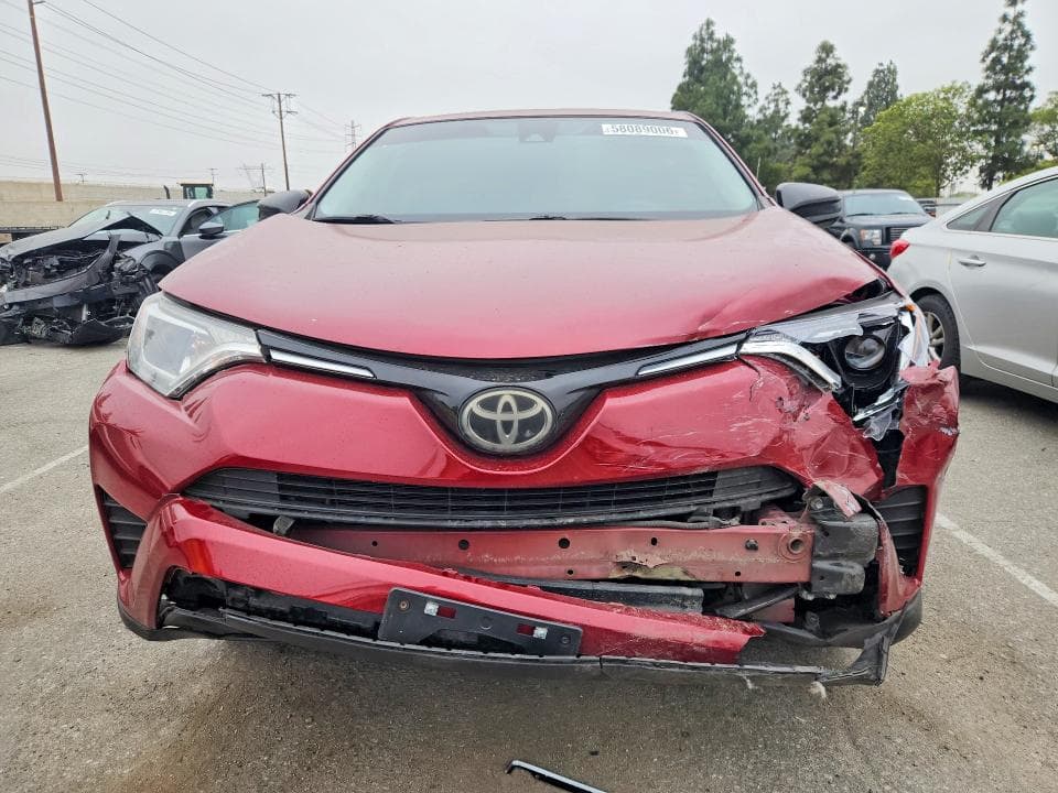 2018 TOYOTA RAV4 LE 5