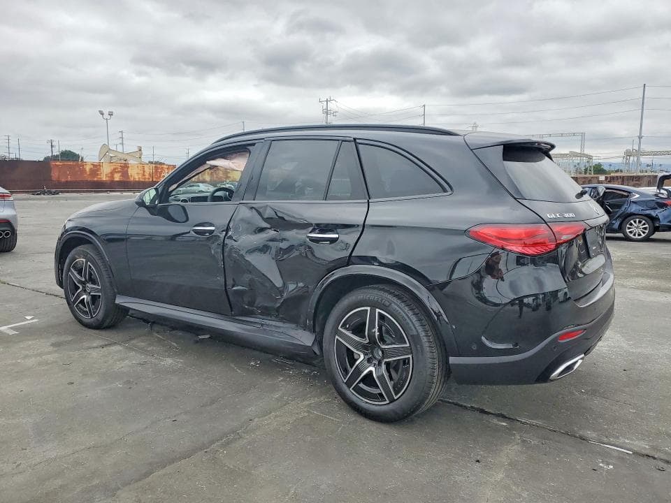2025 MERCEDES-BENZ GLC 300 2