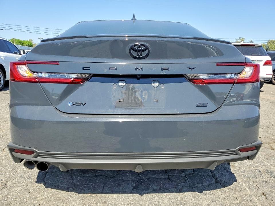 2026 TOYOTA CAMRY SE 6