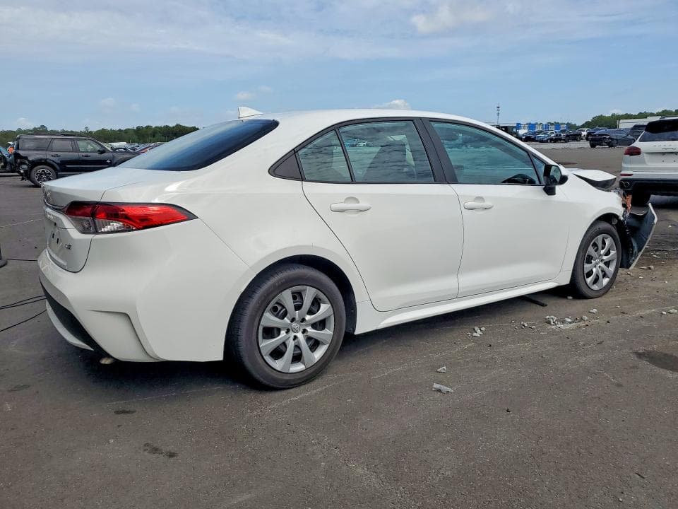 2022 TOYOTA COROLLA LE 3