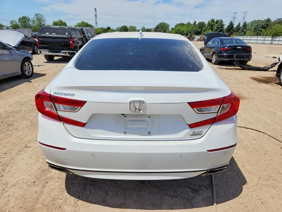 2018 HONDA ACCORD TOURING 6