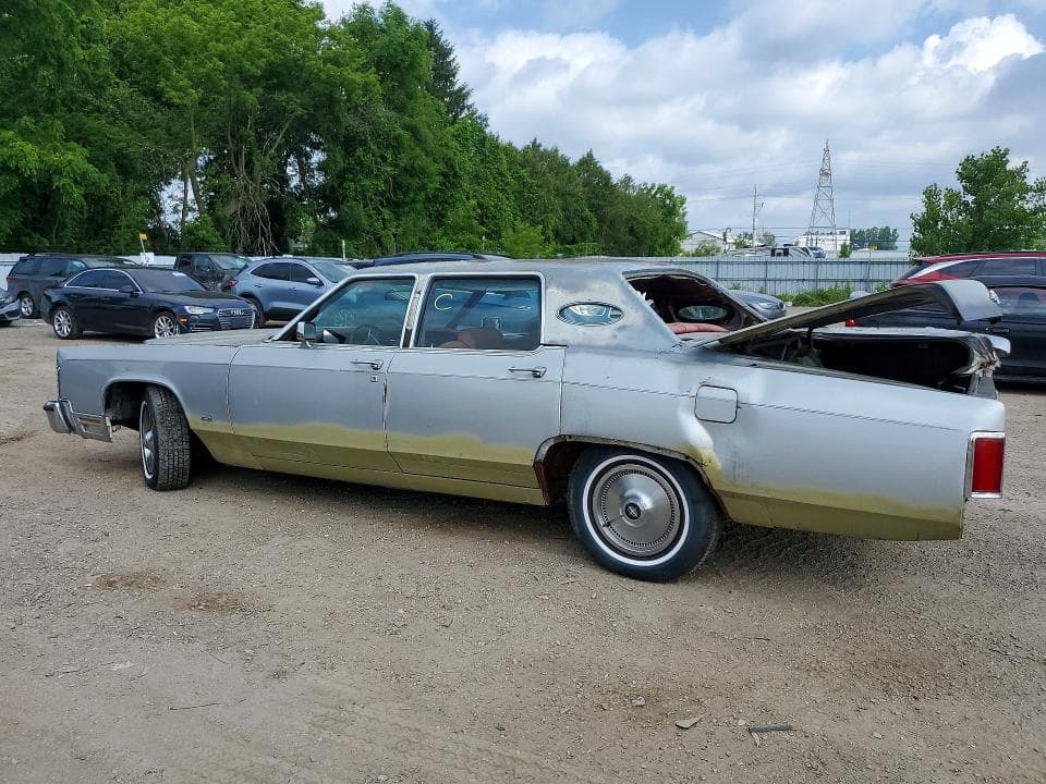 1977 LINCOLN CONTINENTAL TOWN CA 2