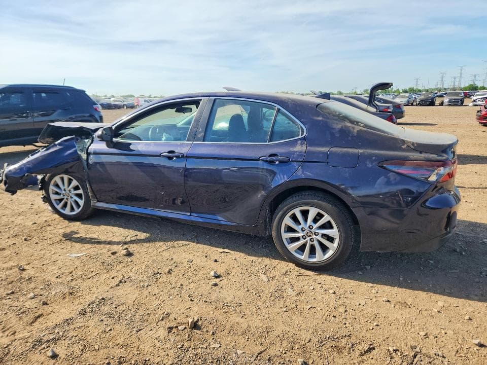 2022 TOYOTA CAMRY LE 2