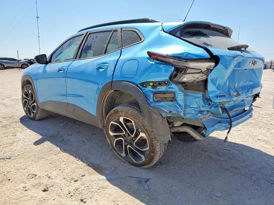 2025 CHEVROLET TRAX 2RS 2
