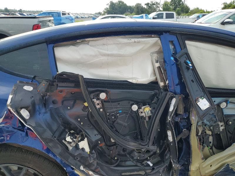 2022 TESLA MODEL 3 10