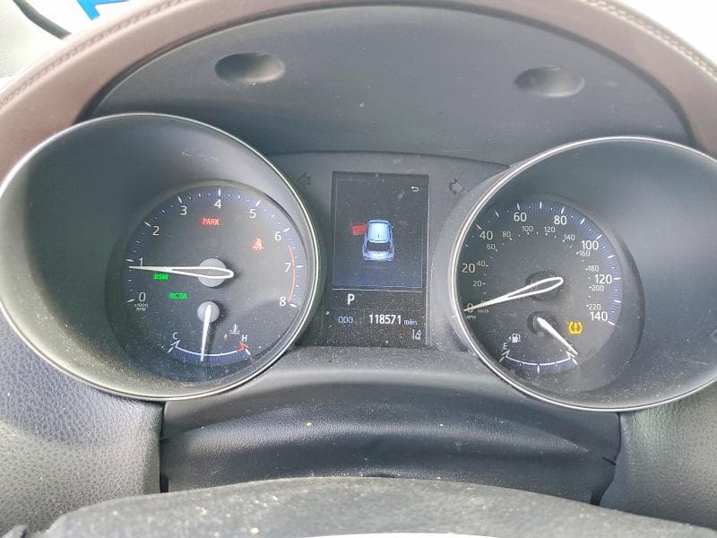 2019 TOYOTA C-HR LIMITED 9