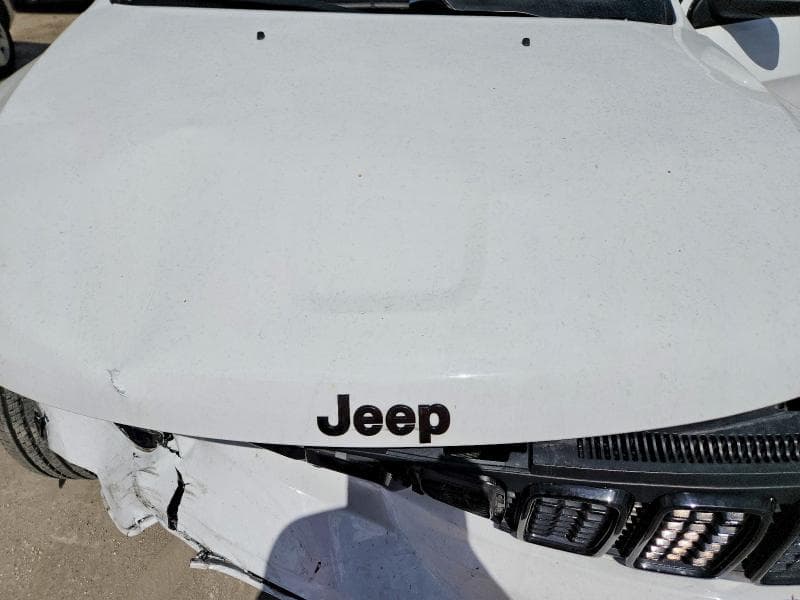 2021 JEEP GRAND CHEROKEE LAREDO 12