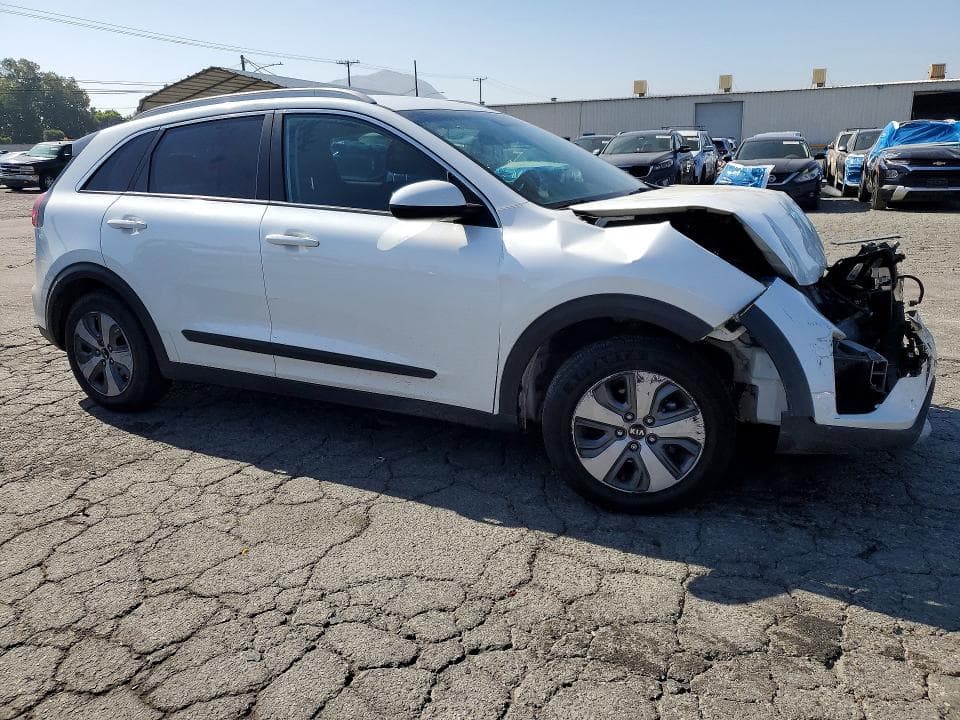 2021 KIA NIRO LX 4