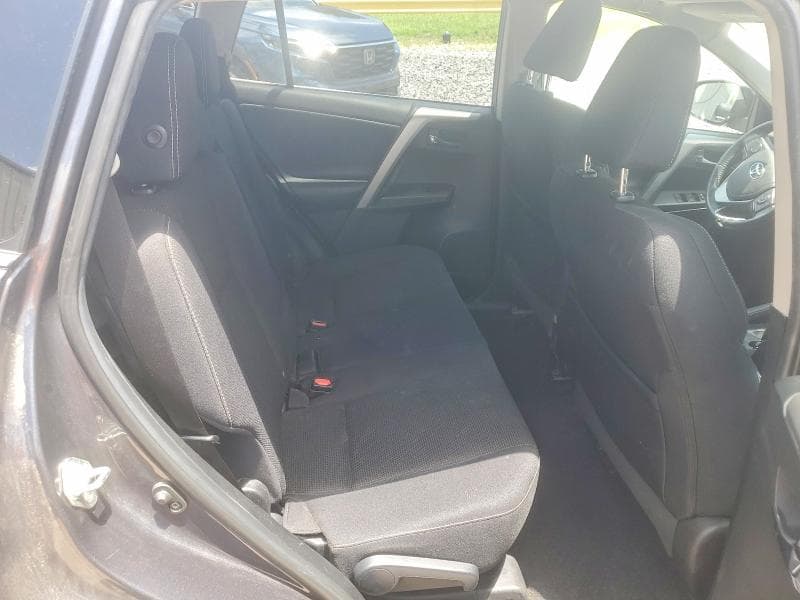 2018 TOYOTA RAV4 XLE 10