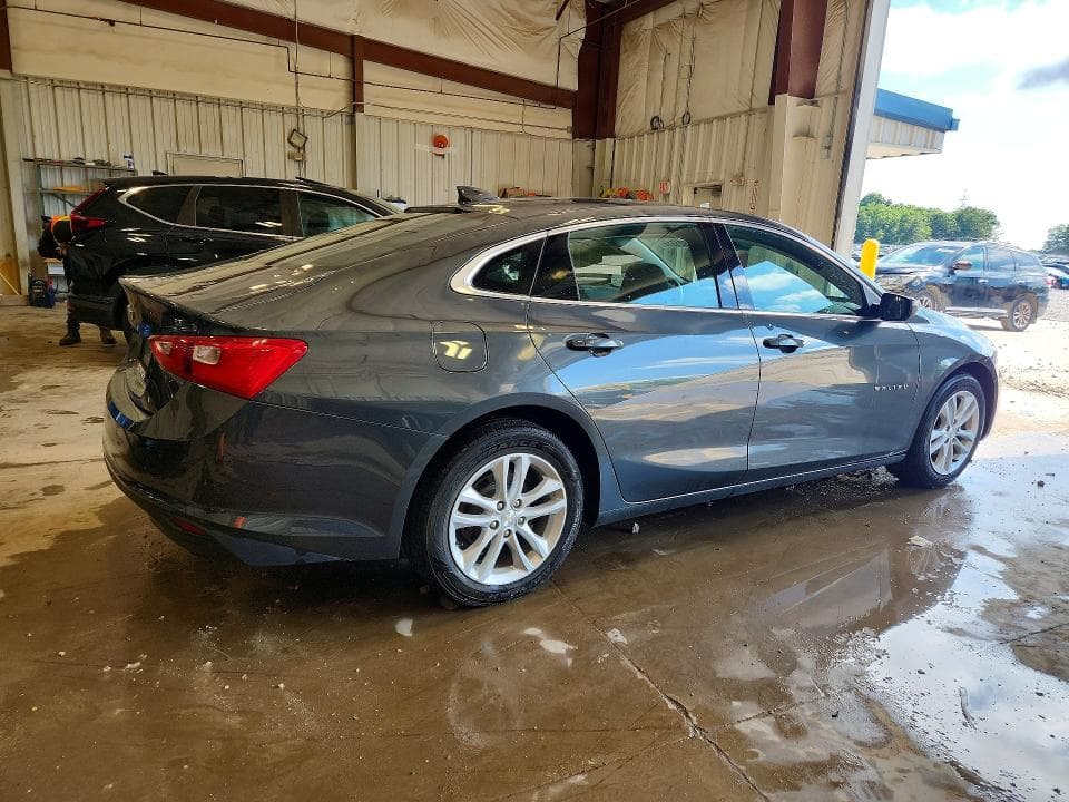 2017 CHEVROLET MALIBU LT 3