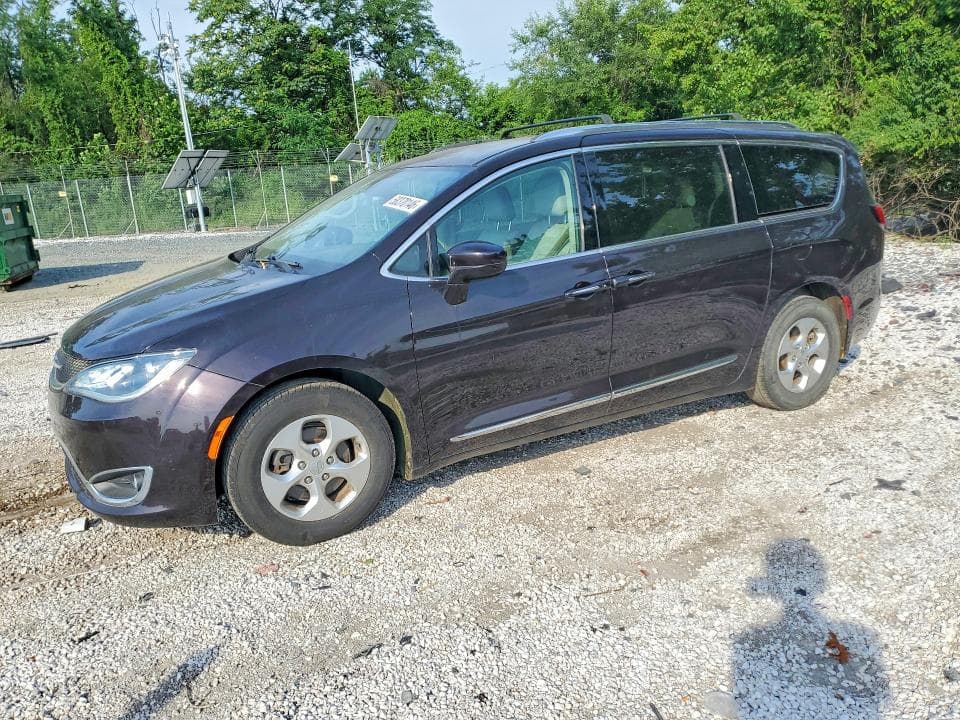 2017 CHRYSLER PACIFICA