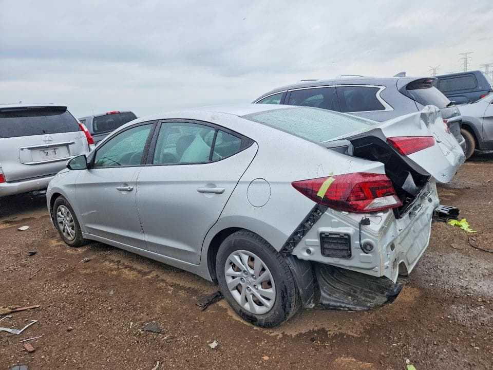 2019 HYUNDAI ELANTRA SE 2