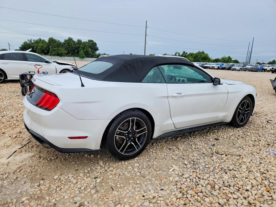 2022 FORD MUSTANG 3