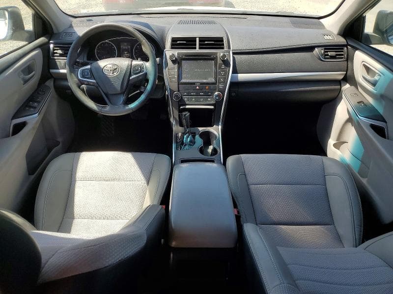 2017 TOYOTA CAMRY SE 8