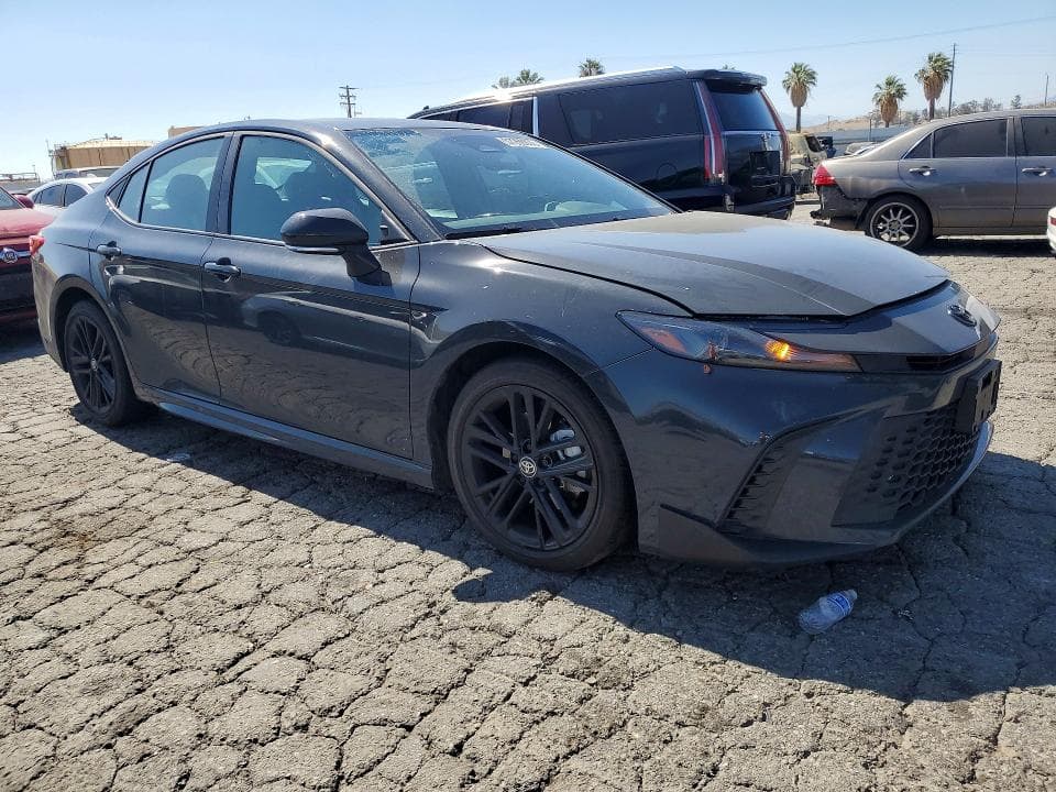 2026 TOYOTA CAMRY SE 4