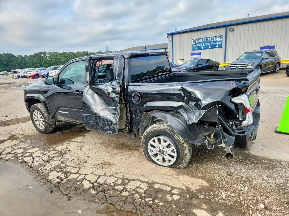 2024 TOYOTA TACOMA SR5 2