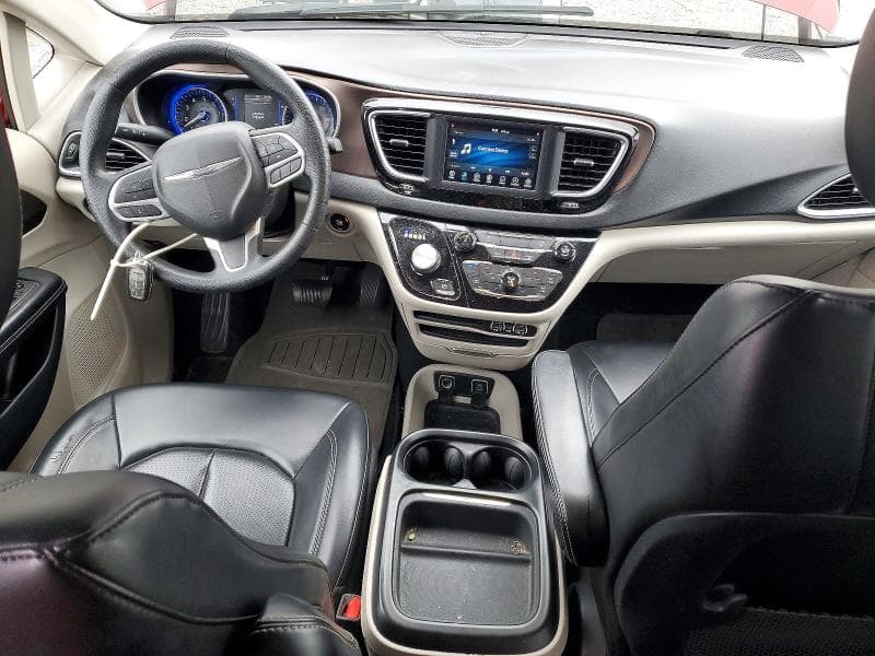 2021 CHRYSLER VOYAGER LXI 8