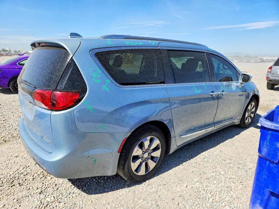 2017 CHRYSLER PACIFICA EHYBRID PLATINUM 3