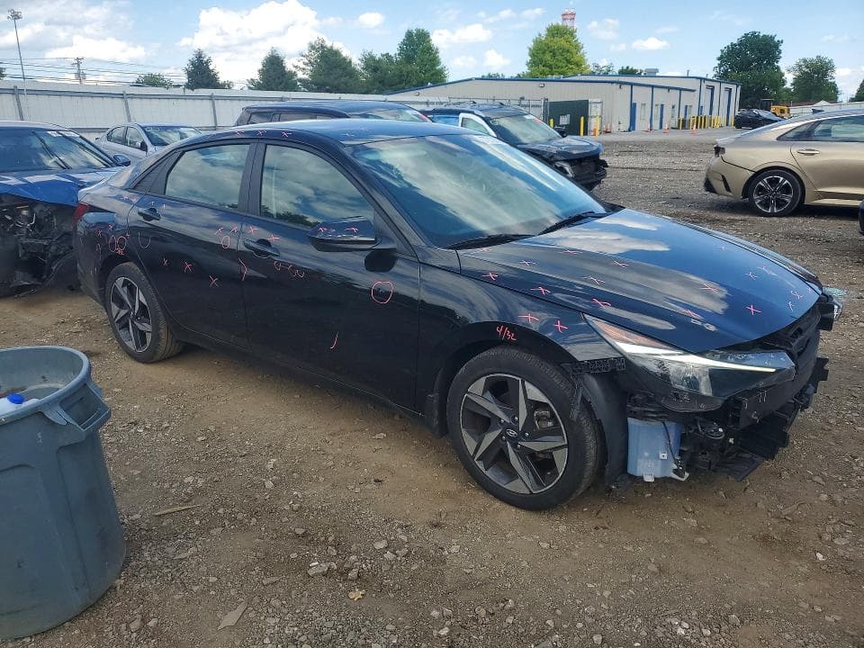 2023 HYUNDAI ELANTRA SEL 4