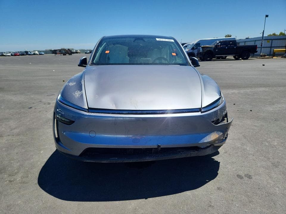 2026 TESLA MODEL Y 5