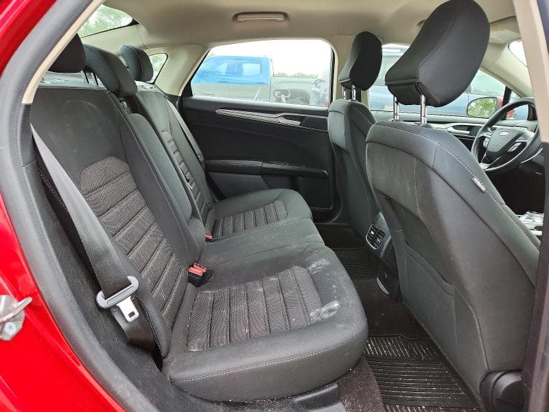 2020 FORD FUSION SE 10