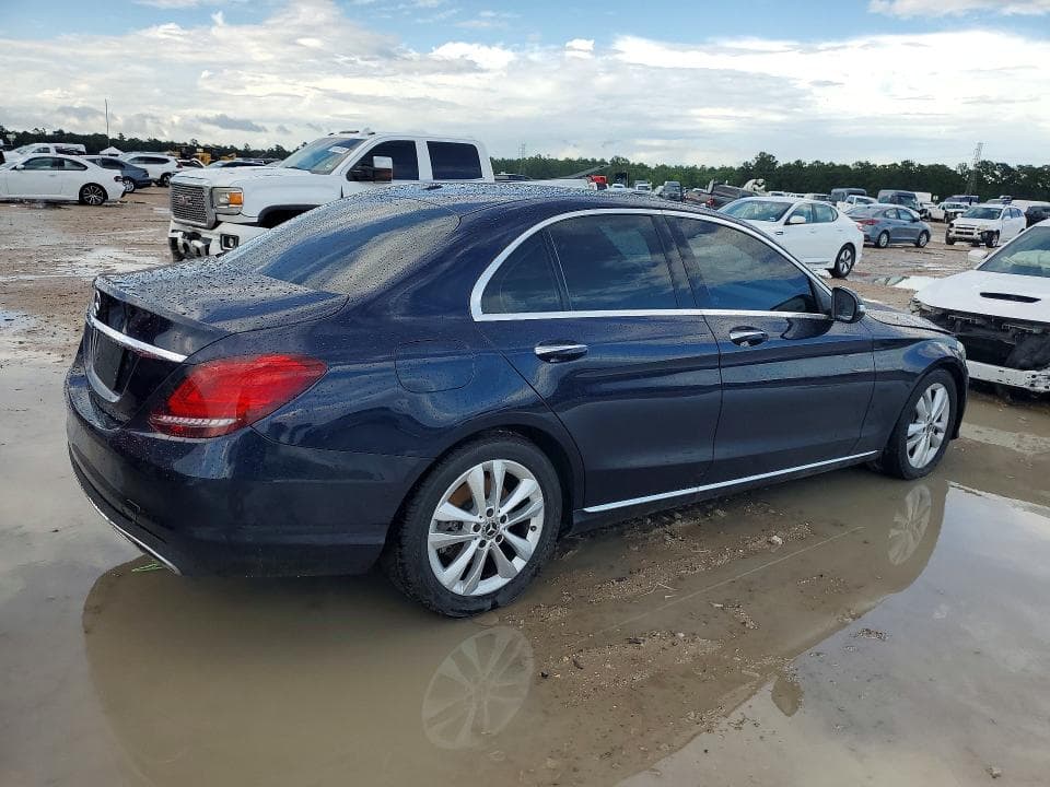 2019 MERCEDES-BENZ C 300 3