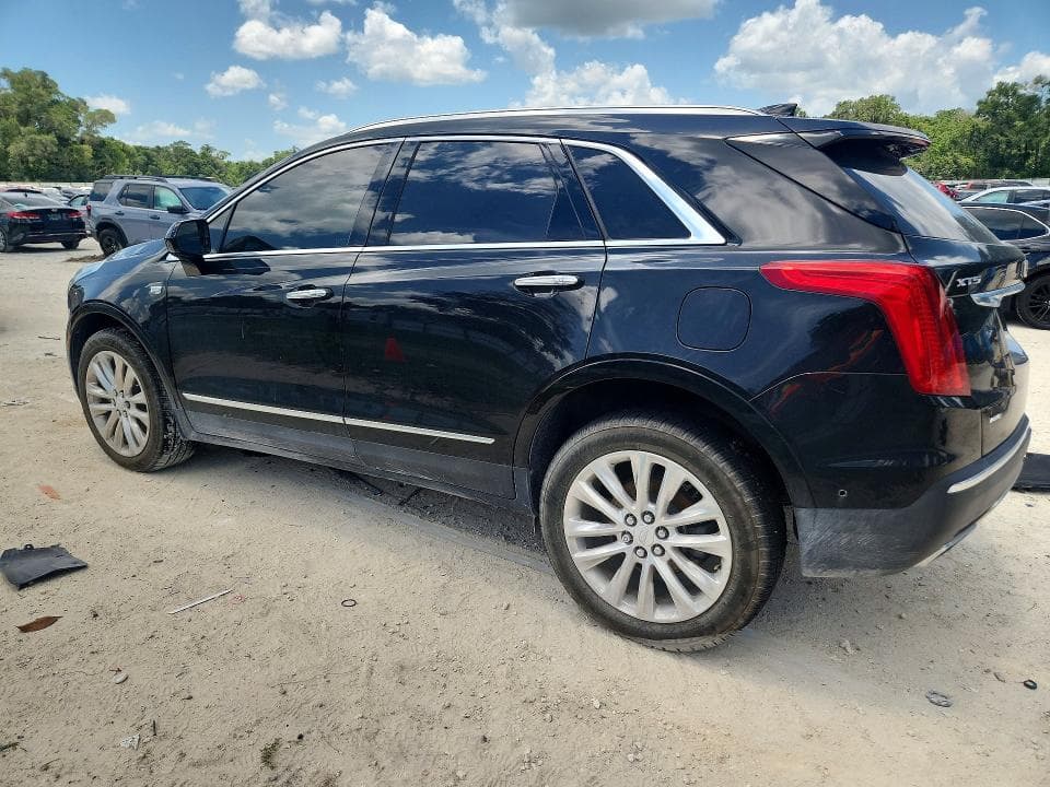 2018 CADILLAC XT5 PLATINUM 2