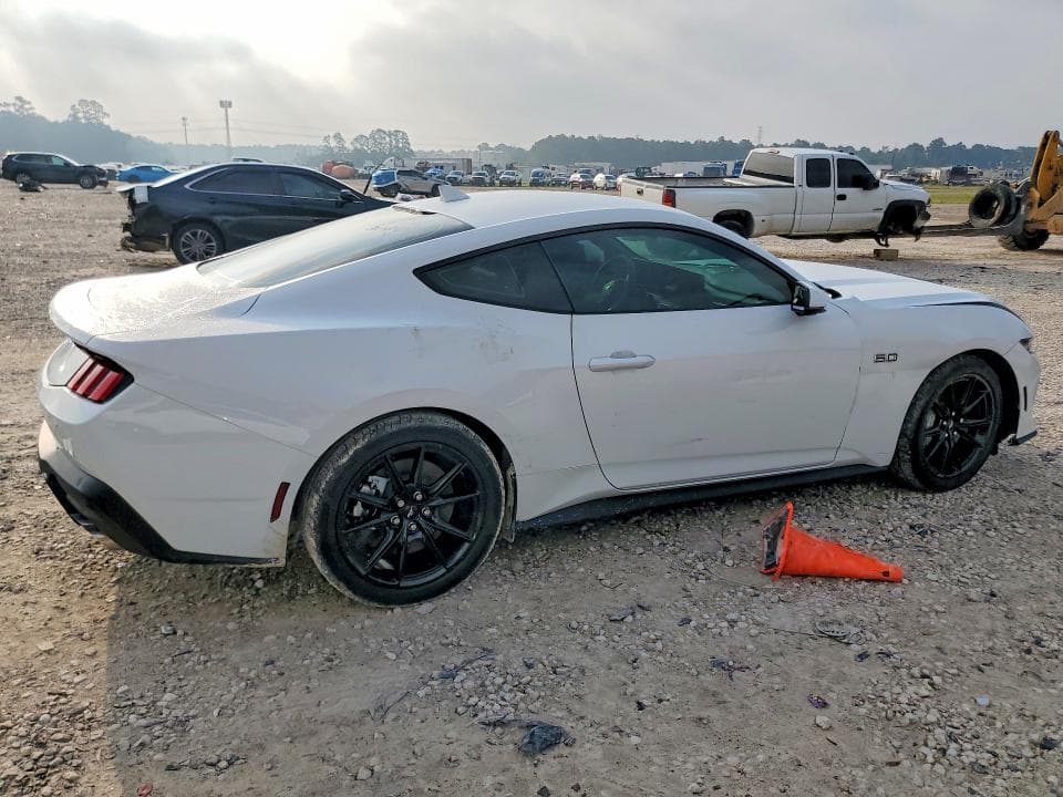 2026 FORD MUSTANG GT 3