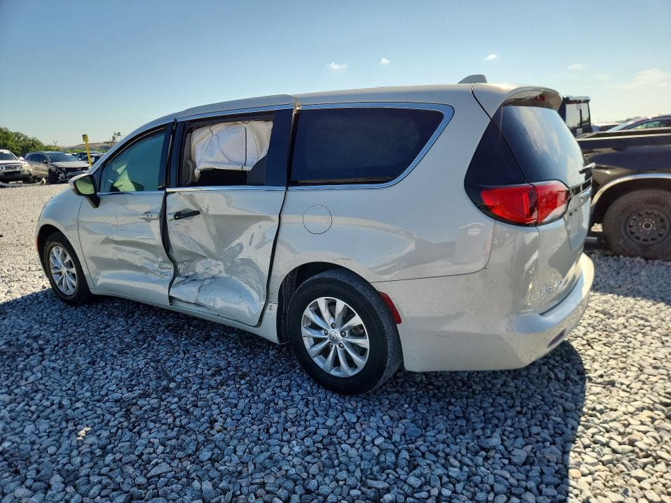2017 CHRYSLER PACIFICA TOURING 2