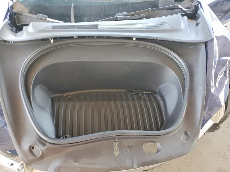 2025 TESLA MODEL 3 11