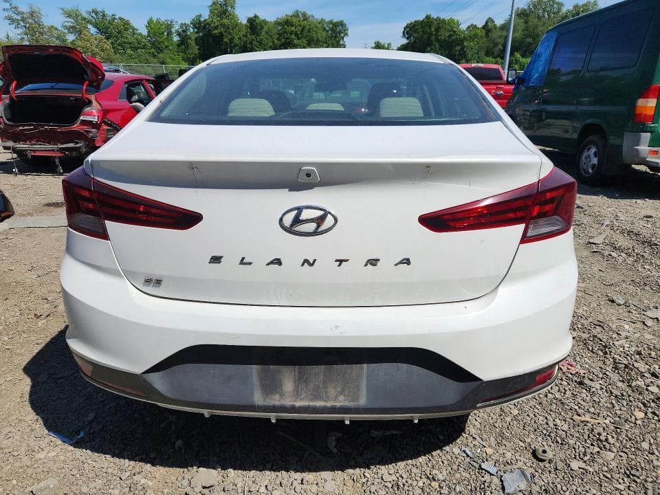 2019 HYUNDAI ELANTRA SE 6