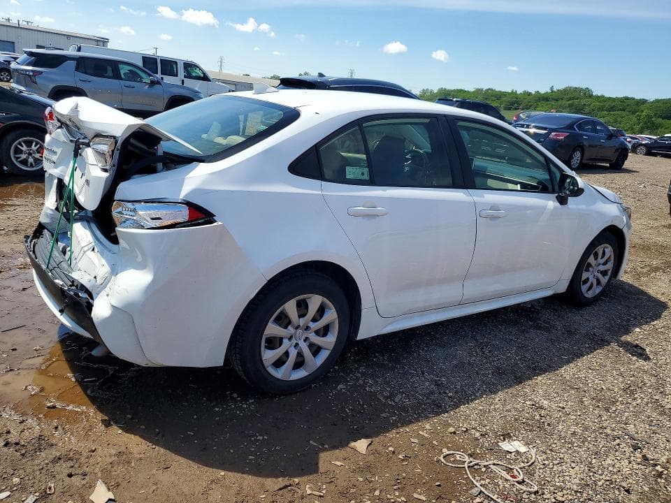 2021 TOYOTA COROLLA LE 3