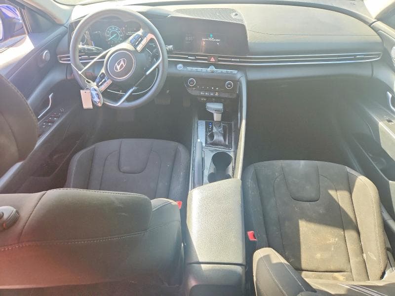 2024 HYUNDAI ELANTRA SEL 8