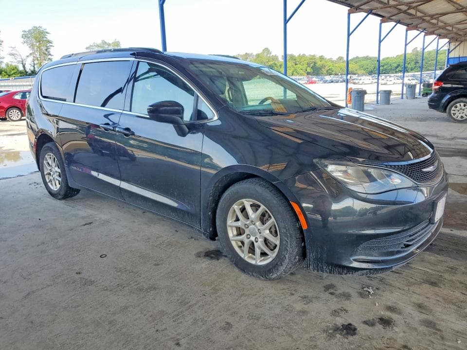 2020 CHRYSLER VOYAGER LXI 4