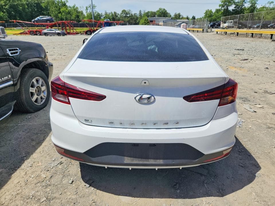 2020 HYUNDAI ELANTRA SE 6