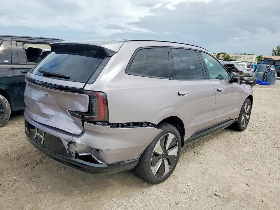2026 VOLVO EX90 PLUS 3