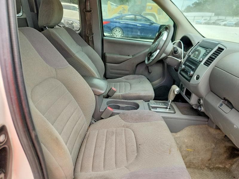 2018 NISSAN FRONTIER S 10