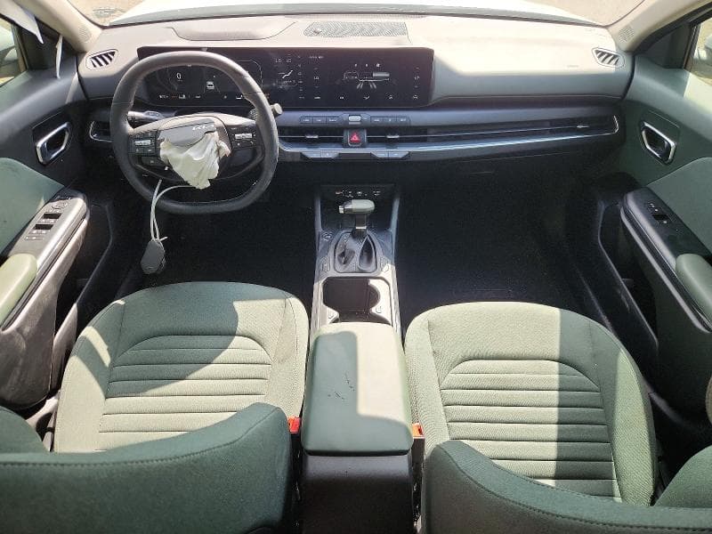 2025 KIA K4 EX 8